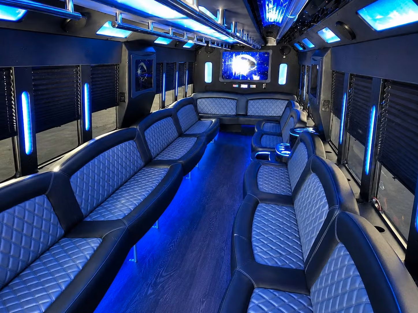 popular prom venues near hamilton are easy to reach by party bus