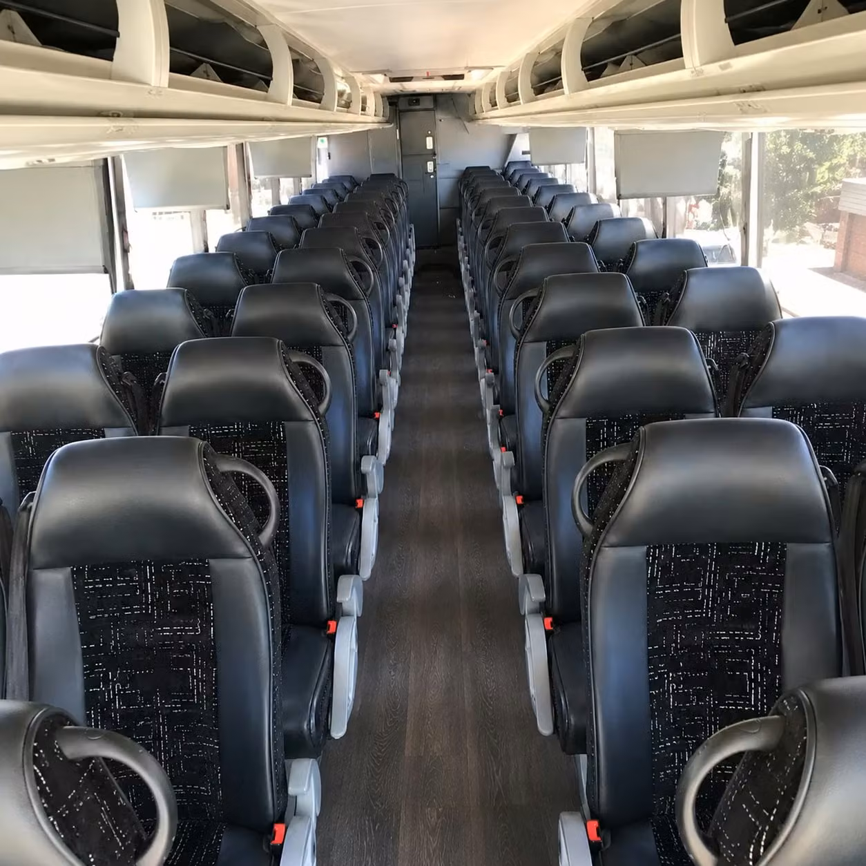 sports team fan charter bus rentals in hamilton